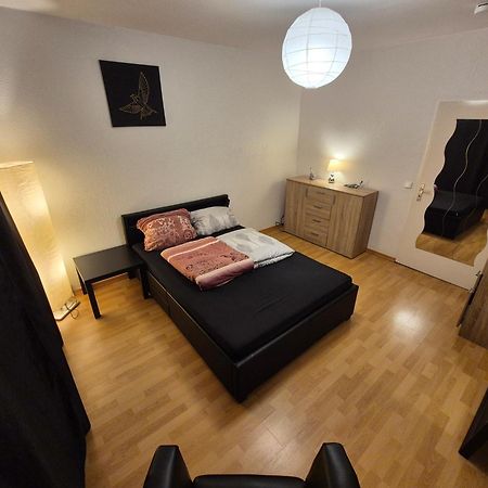 Schoene 3 Schlafzimmer Wohnung Mit 4 Dopplbetten Berlino Esterno foto