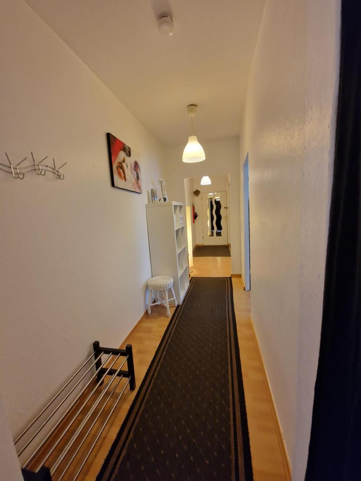Schoene 3 Schlafzimmer Wohnung Mit 4 Dopplbetten Berlino Esterno foto