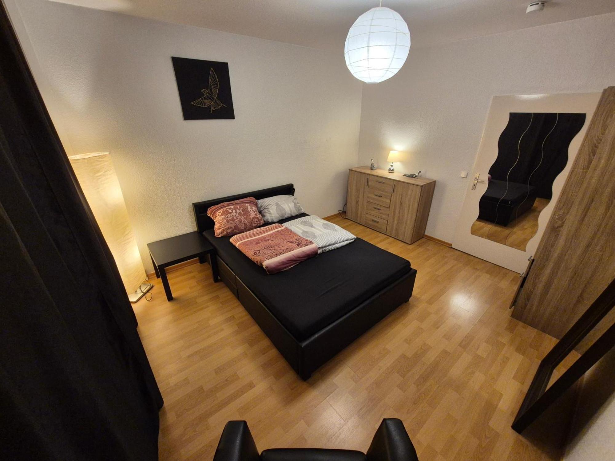 Schoene 3 Schlafzimmer Wohnung Mit 4 Dopplbetten Berlino Esterno foto