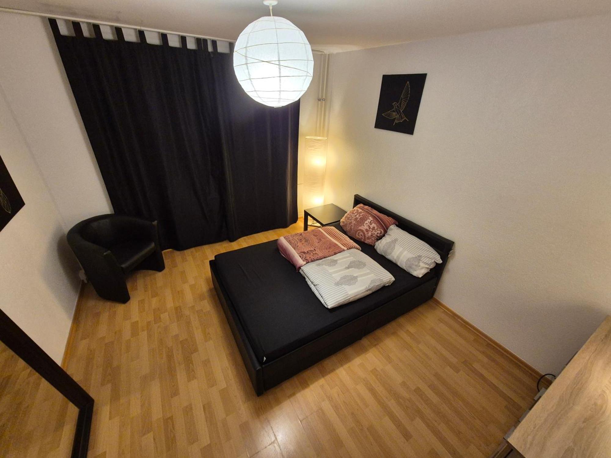 Schoene 3 Schlafzimmer Wohnung Mit 4 Dopplbetten Berlino Esterno foto